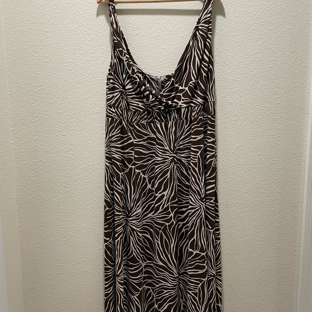 Metro 7 Women Size Large Brown Sleeveless Dress